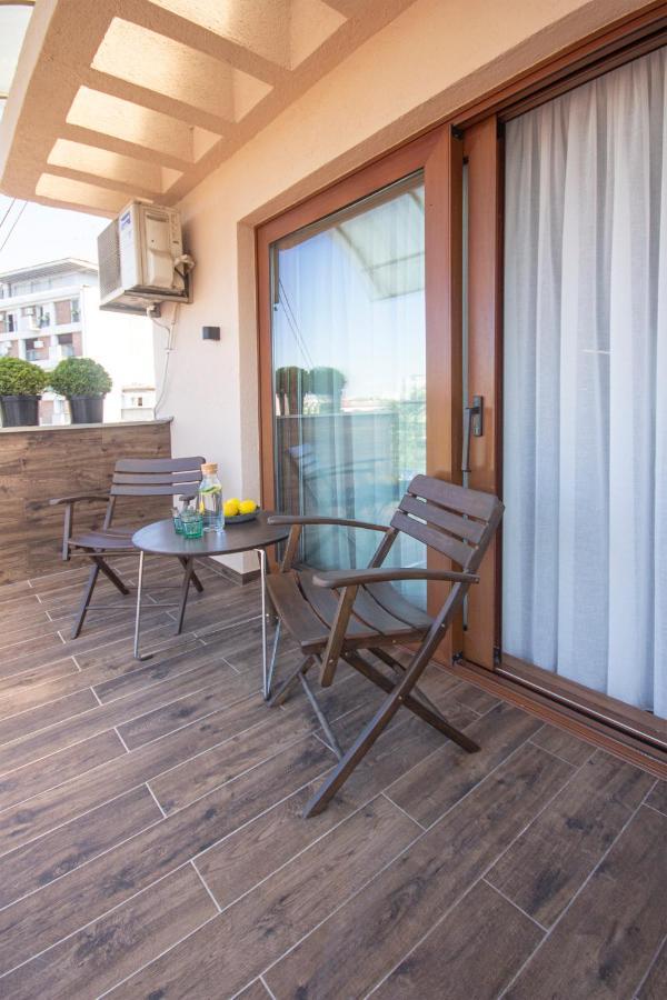 Apartament Artisan'S Dwelling Belgrad Zewnętrze zdjęcie